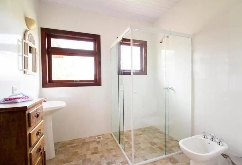 家族用バンガロー, Magnificat Cottage