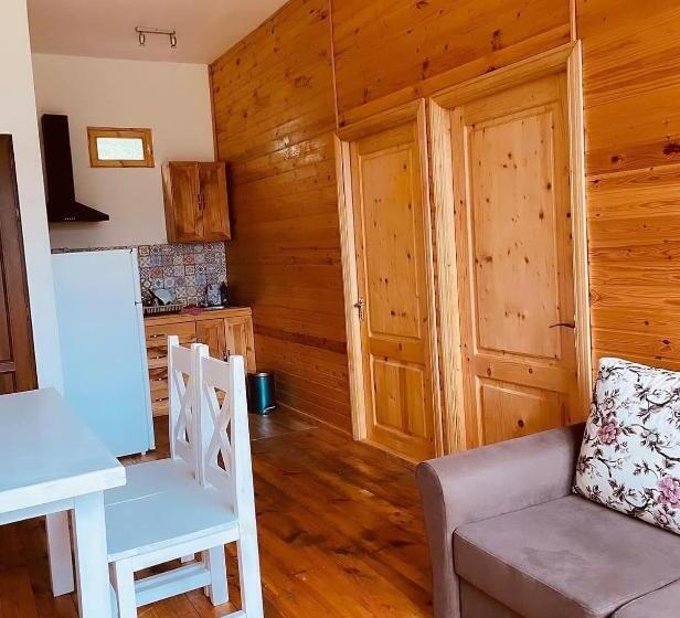 シャレー・スペリアー1寝室, Verin Tun