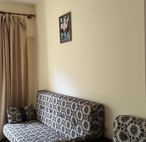 ファミリージュニアスイート, Verin Tun