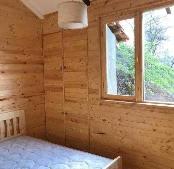 シャレー・スペリアー1寝室, Verin Tun