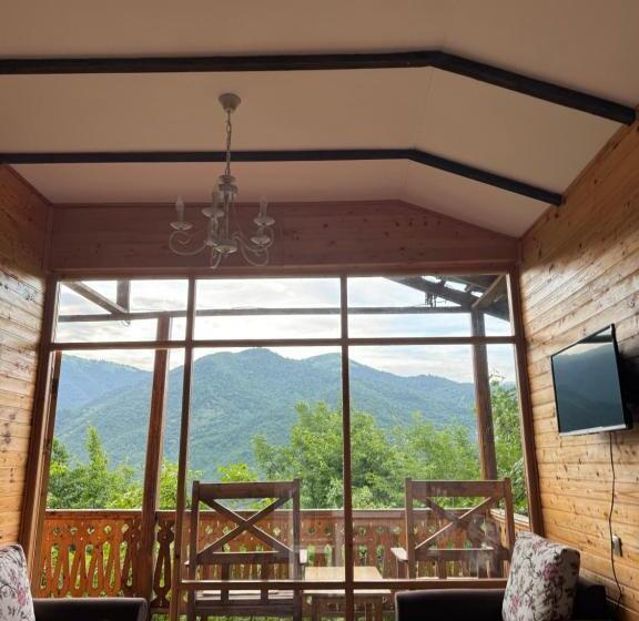 シャレー・スペリアー1寝室, Verin Tun