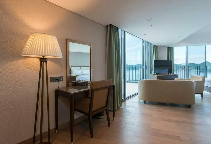 オーシャンビューデラックスルーム, Stanford Hotel&resort Tongyeong