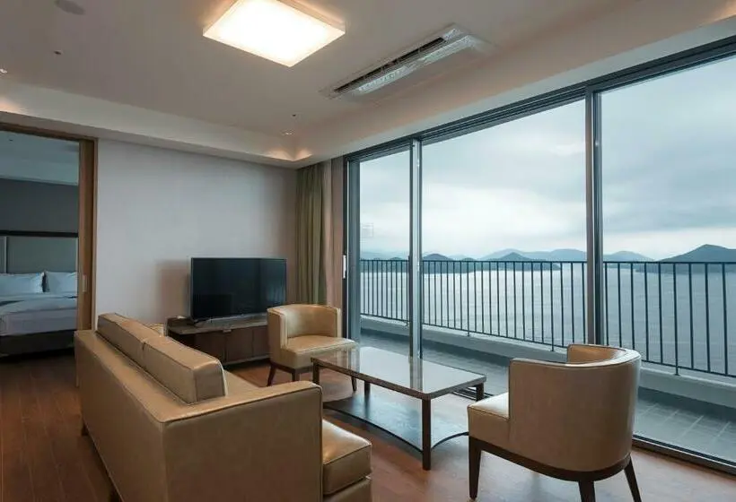 デラックスの４人部屋, Stanford Hotel&resort Tongyeong