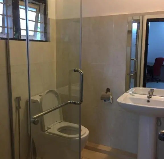 デラックスルーム, Nallur Residence