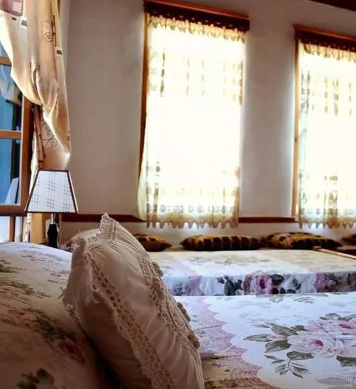 اتاق استاندارد چهار تخته, Guest House Vasili