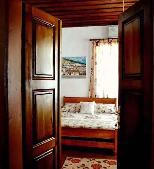 اتاق استاندارد چهار تخته, Guest House Vasili