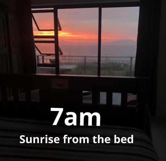 غرفة قياسية مطلّة علي البحر, Ollava Guesthouse