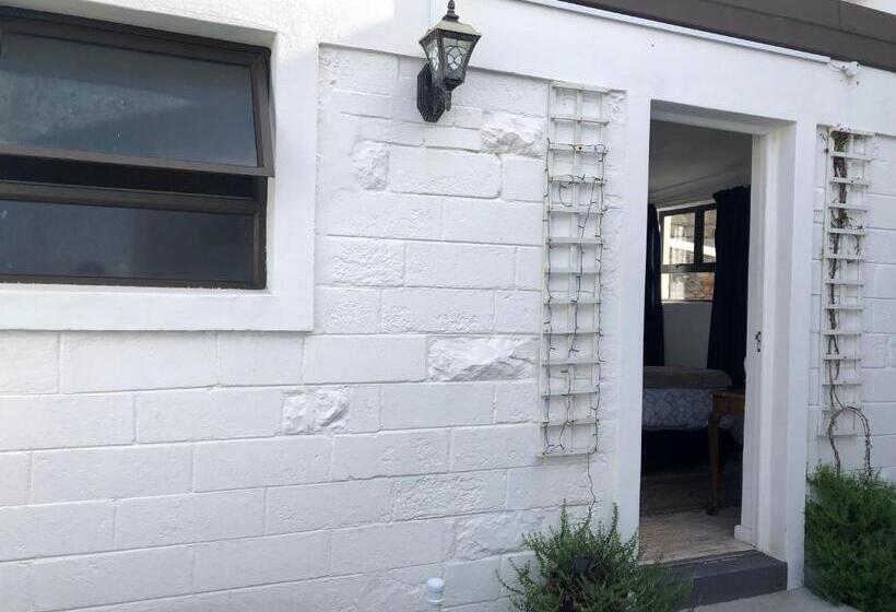 غرفة إقتصادية, Ollava Guesthouse