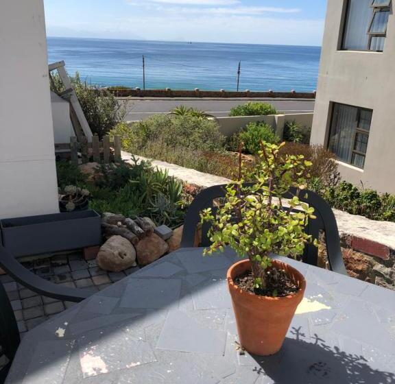 غرفة إقتصادية, Ollava Guesthouse