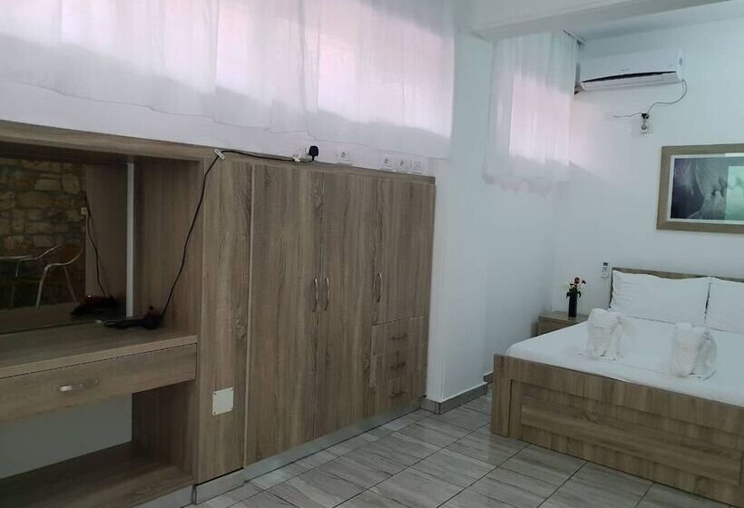 Студия Стандарт, Sunset Guest House