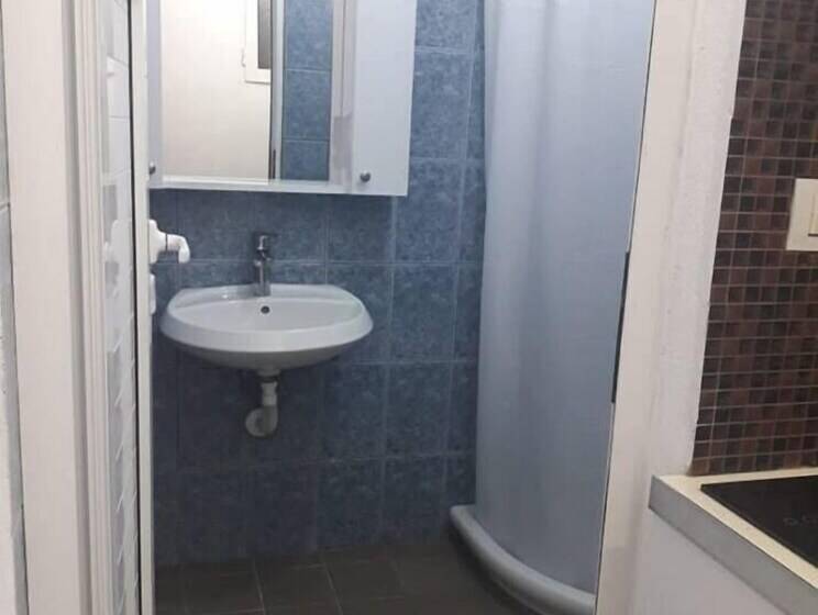 Четырехместный Номер Стандарт, Sunset Guest House