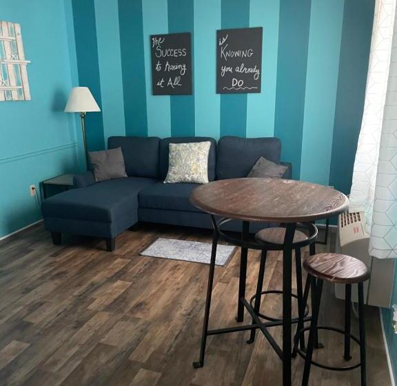 Люкс 2 Спальни, Lake Point Motel