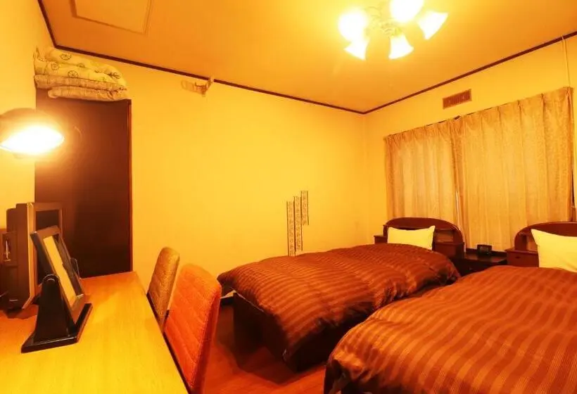 バス共有のスタンダードルーム, Daigo House