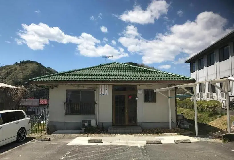 バス共有のスタンダードルーム, Daigo House