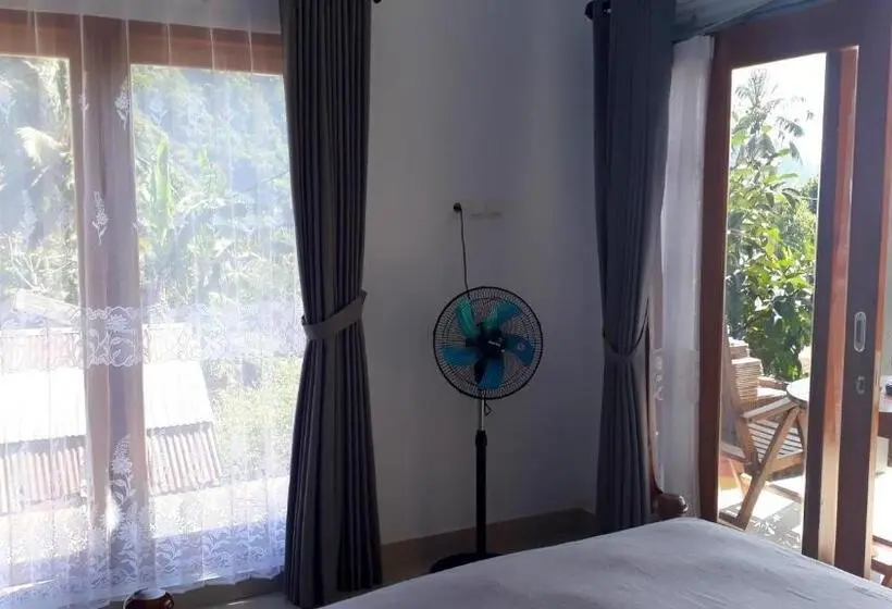 Pokój Deluxe z Balkonem, Sekumpul Accommodation