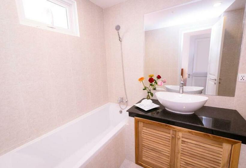 شقة غرفة واحدة, Sun Apartment