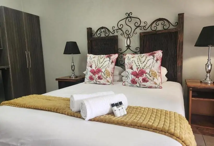 Basic-huone, Pheasant S Rest Guest House