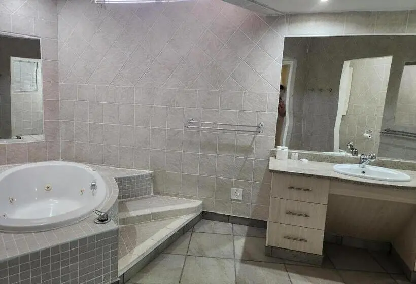 Executive-huone, Pheasant S Rest Guest House