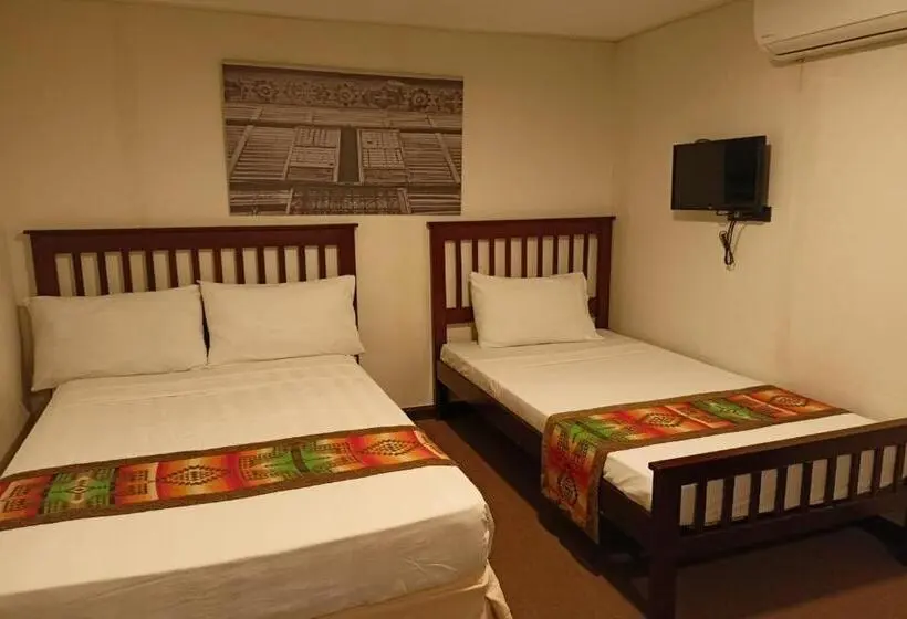 اتاق سوپریور سه تخته, Metro Vigan Inn Near Plaza Salcedo Ilocos Sur