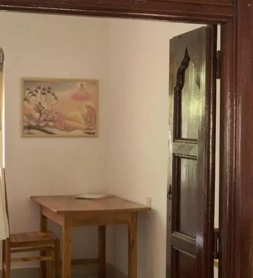 エコノミールーム, Allens Home Stay