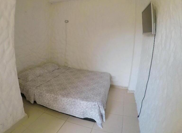 エコノミールーム, Rokadura Hostel