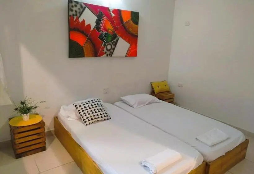 اتاق استاندارد یک نفره, Rokadura Hostel
