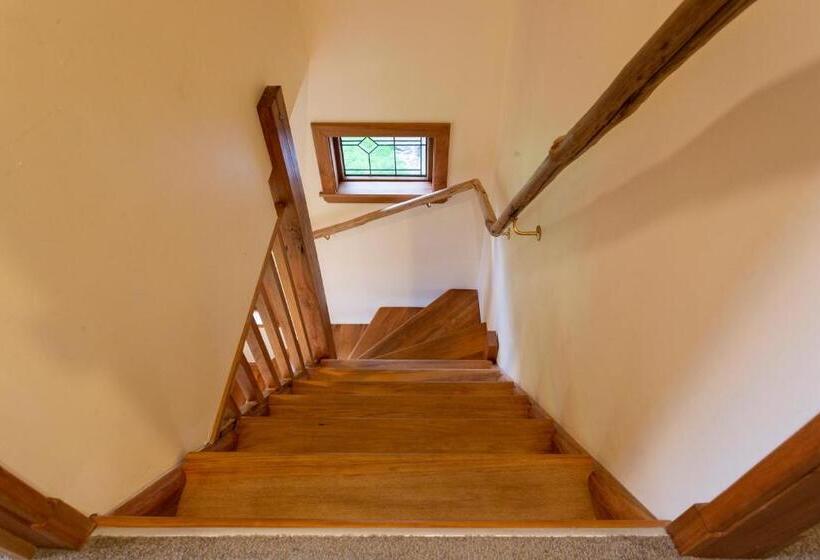 샬레, Kahere Retreat