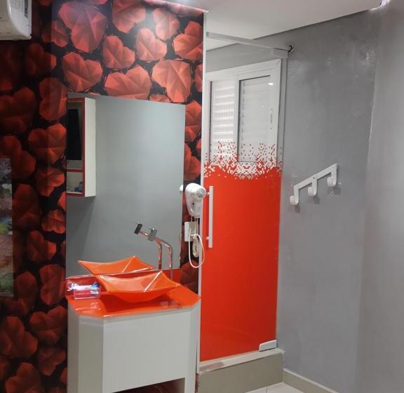 اتاق لوکس, Motel Fest