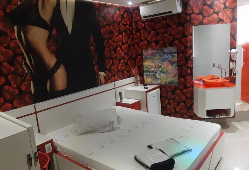 اتاق لوکس, Motel Fest