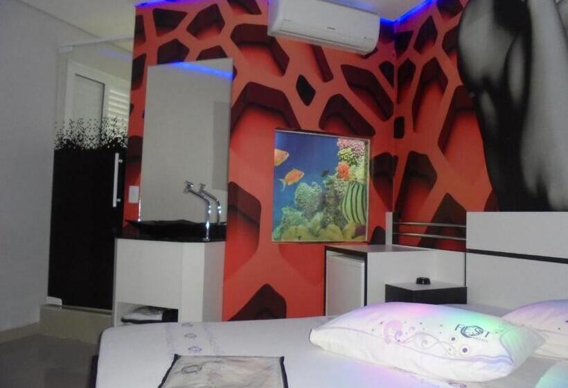 اتاق لوکس, Motel Fest