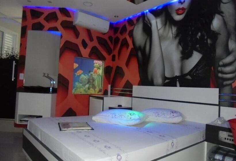 Quarto Deluxe, Motel Fest