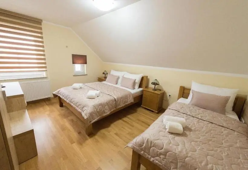 اتاق استاندارد سه نفره, Guest House Goršič