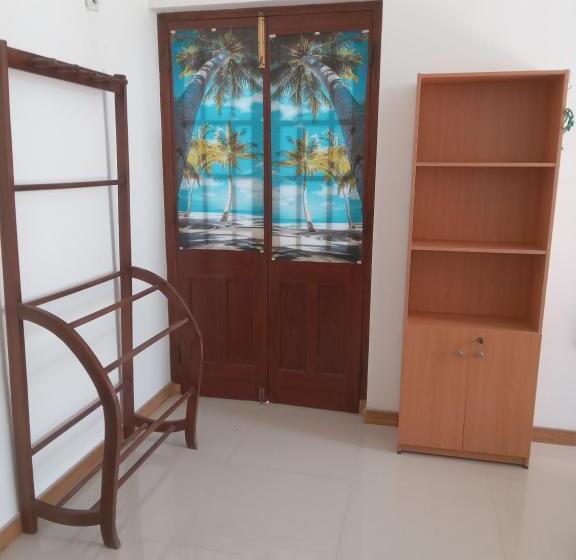 غرفة قياسية, Sena Home