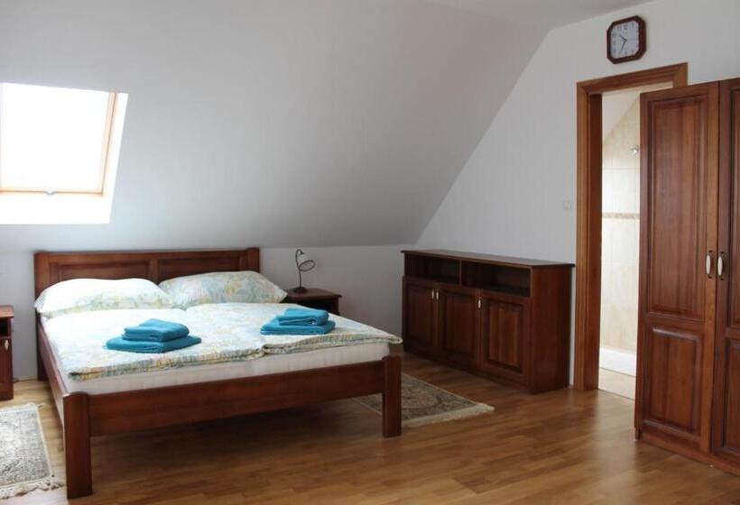 Четырехместный Номер Стандарт, Villa Gracia