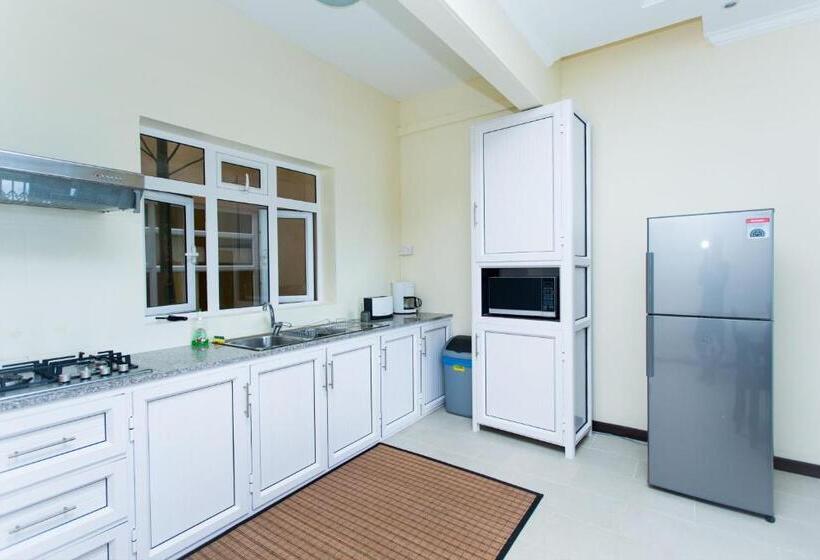آپارتمان 2 خوابه, Garden Villas