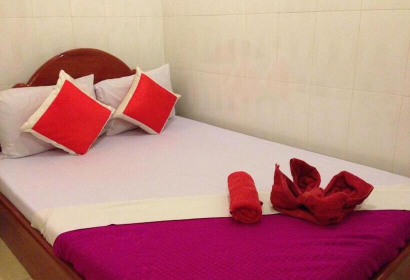 חדר סטנדרט יחיד, Capitol One