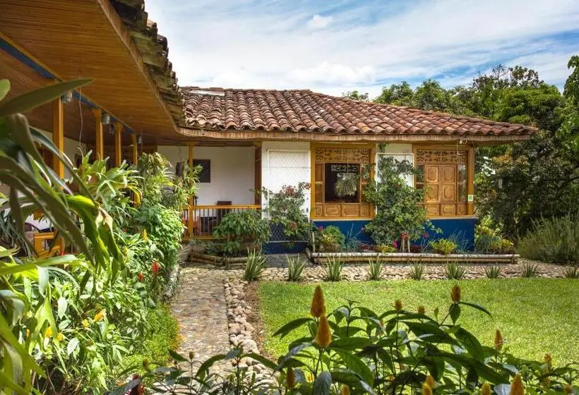 Talo 1 Makuuhuone, El Laurel Finca Agroturistica