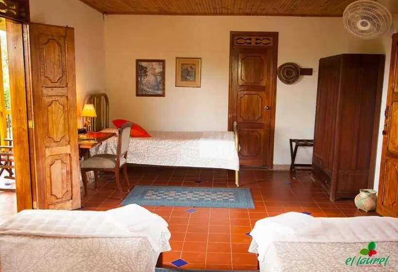 Standard Kolmen Hengen Huone, El Laurel Finca Agroturistica