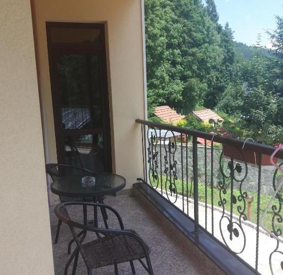 Люкс Deluxe Кровать Кинг, Galaxy