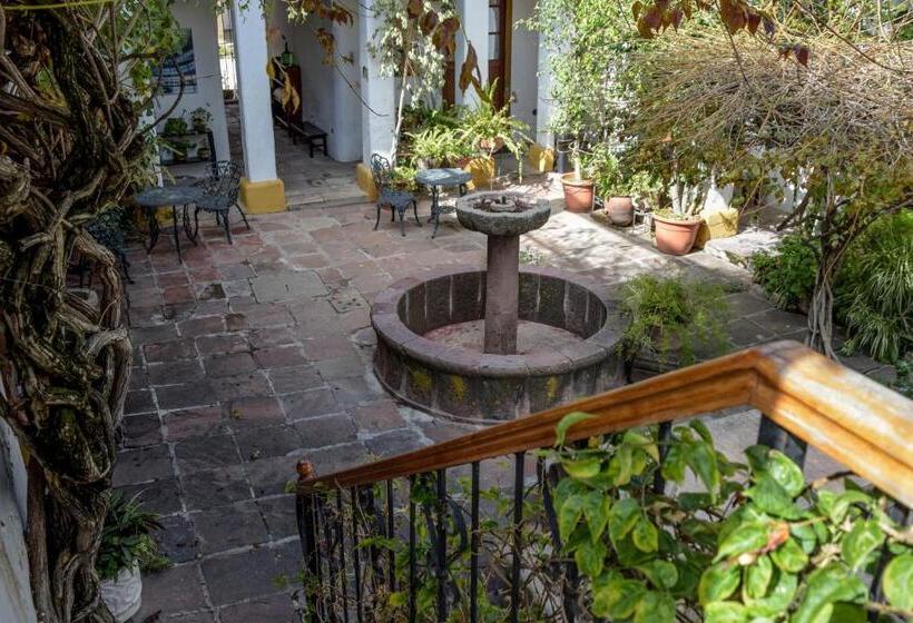 آپارتمان 1 خوابه با تراس, Casa Ramirez   Guest House En El Segundo Piso