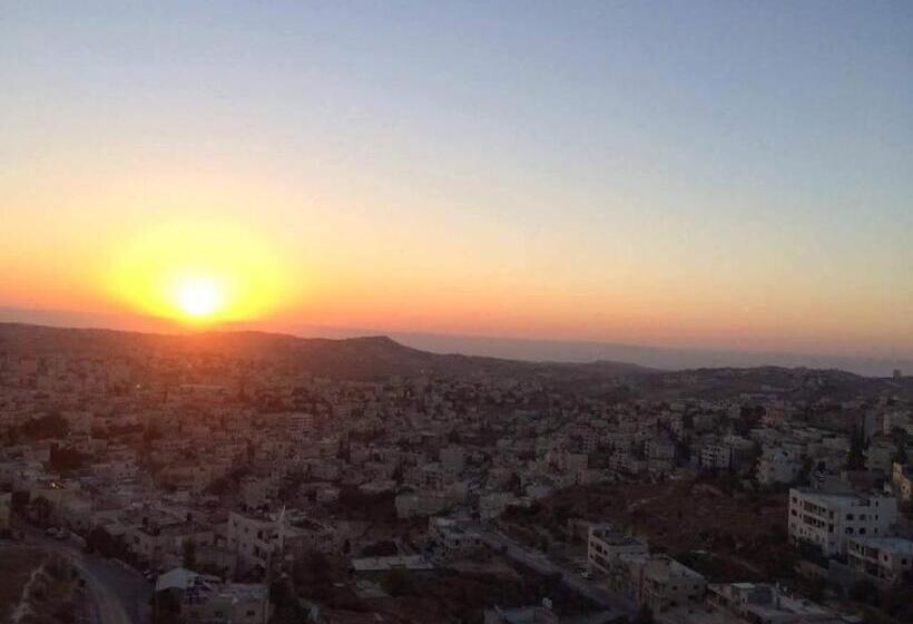 سوییت جونیور با بالکن, Herodion Hotel Bethlehem