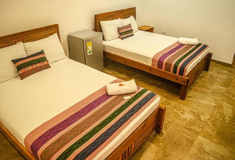 四人标准间, Casa Palomino Hostal