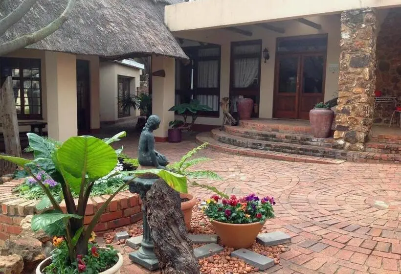 エコノミールーム, Centurion Guest House And Lodge