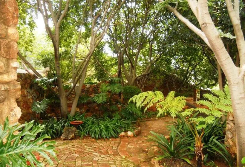 エコノミールーム, Centurion Guest House And Lodge