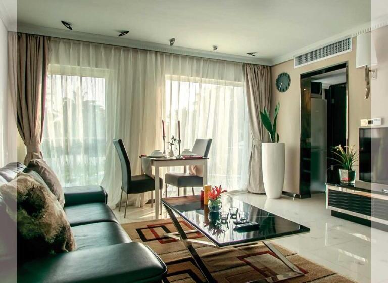 침실 1개 풀장 전망 아파트, Red Mango Hotel And Apartments