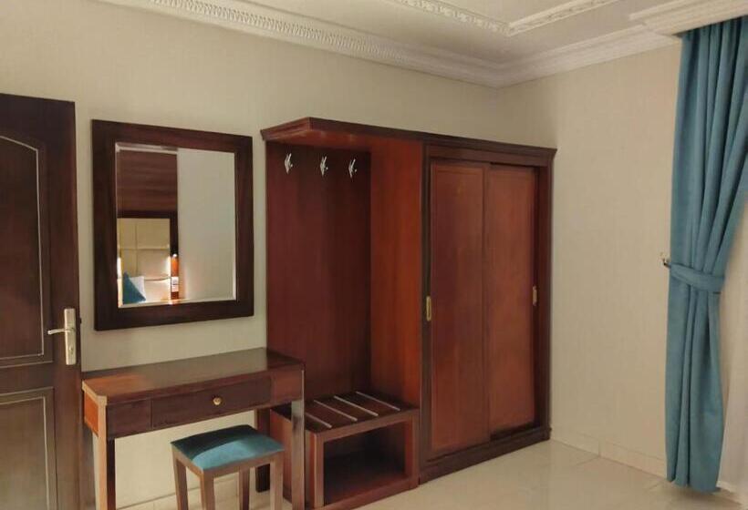 חדר סטנדרט חדר אמבטיה משותף, شقق إطلالة أبحر للشقق المخدومة