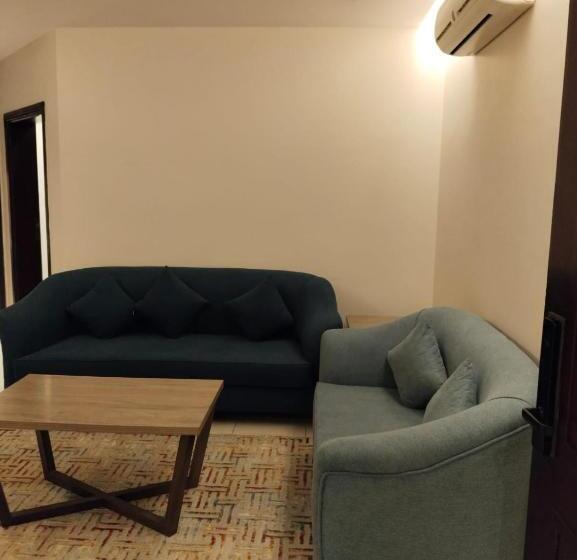 Апартаменты 2 Спальни, شقق إطلالة أبحر للشقق المخدومة