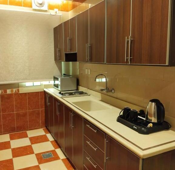 Апартаменты 1 Спальня, شقق إطلالة أبحر للشقق المخدومة