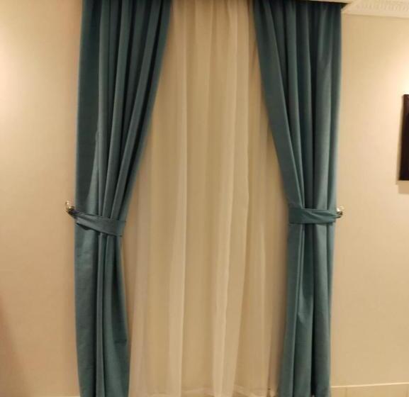 StandaardKamer, شقق إطلالة أبحر للشقق المخدومة