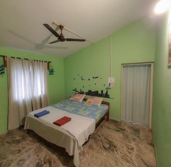 غرفة قياسية مطلّة علي الحديقة, Auslyn Guest House